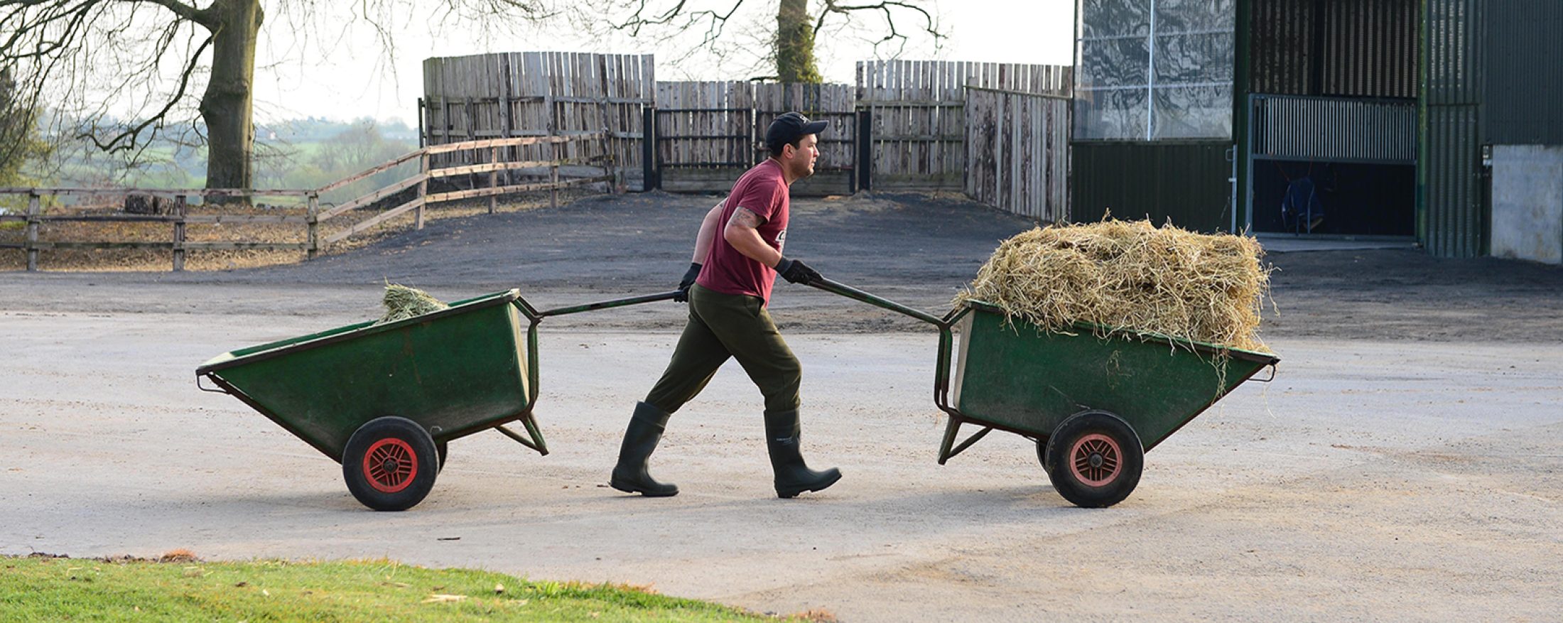 Paddy Twomey Athassel House Stables 23-4-2020.
Stable staff working at trainer Paddy Twomey's stables in Golden,County Tipperary during the current Covid-19 lockdown and no race meetings being held.
Photo Healy Racing.